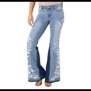 Liverpool Farrah Super Flare Embroidered jeans